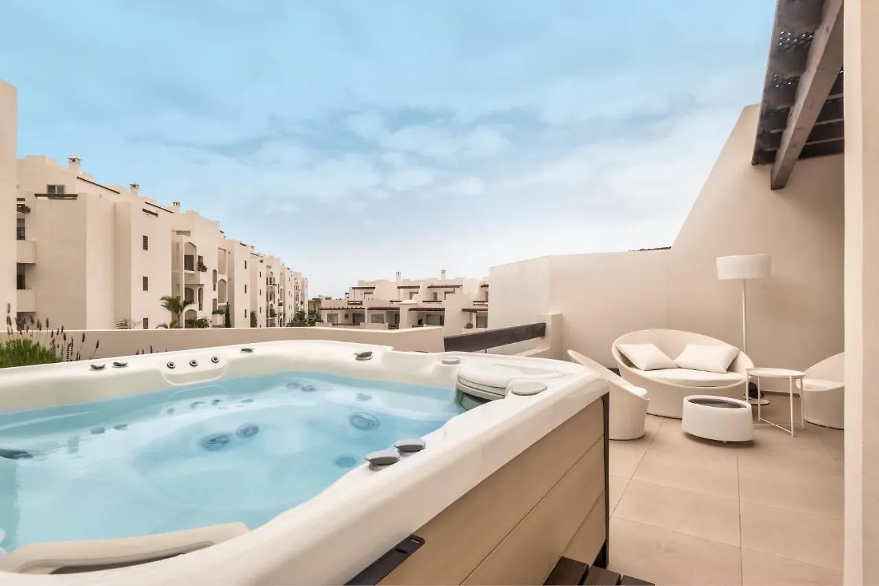 بيت للعطل فيلا Tahona 3-1 Penthouse Jacuzzi Pool View 3B بالم مار